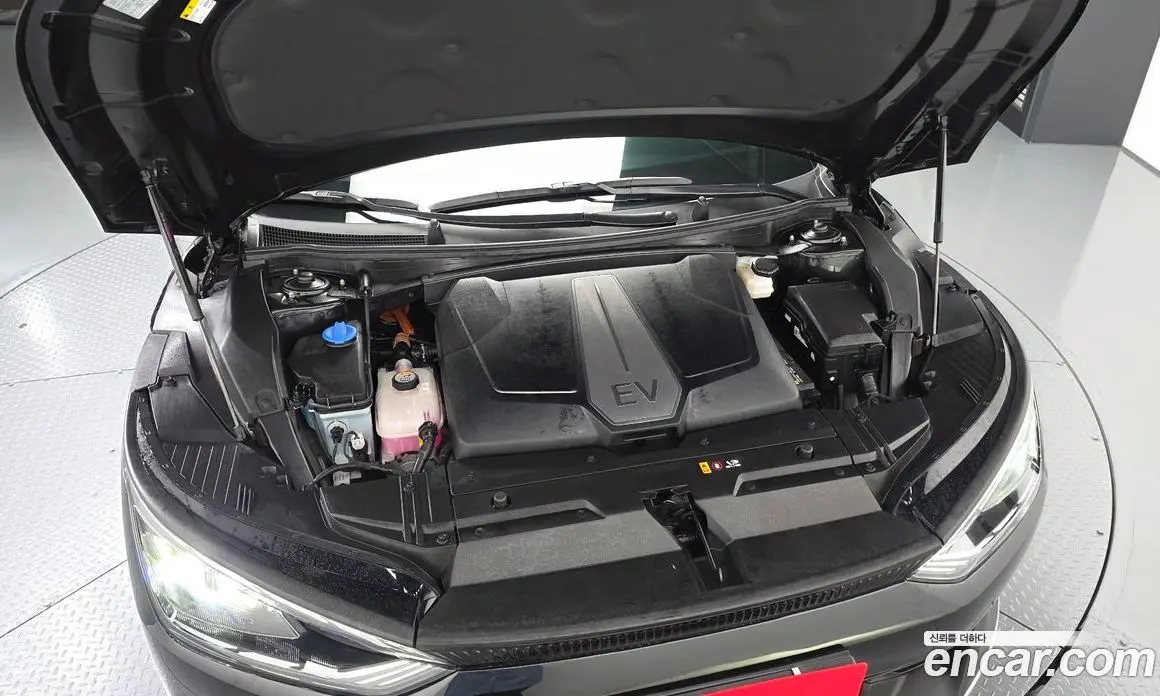 Kia EV6 2022 0.1 автомат (гидро), фото 6
