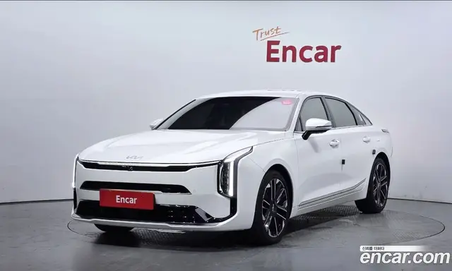 Kia K8, 2025, 9 786 км