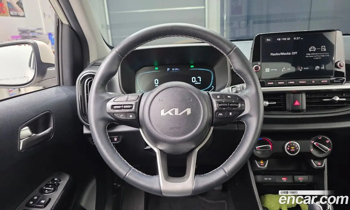 Kia Morning 2024 1.0 автомат (гидро), фото 13