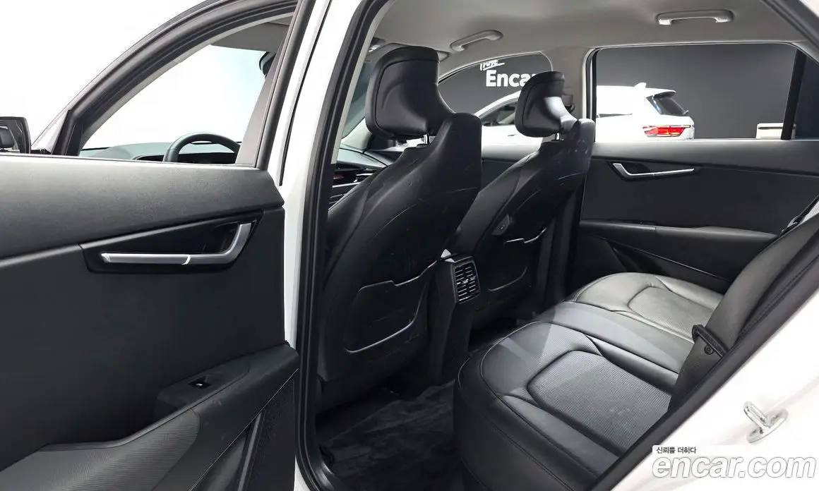 Kia Niro 2022 0.2 автомат (гидро), фото 11