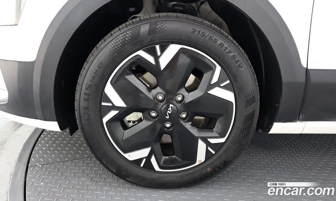 Kia Niro 2022 0.2 автомат (гидро), фото 5