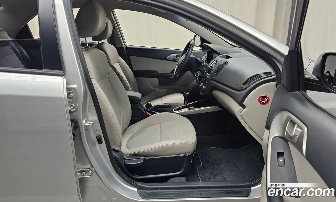 Kia Porte 2009 1.6 автомат (гидро), фото 11