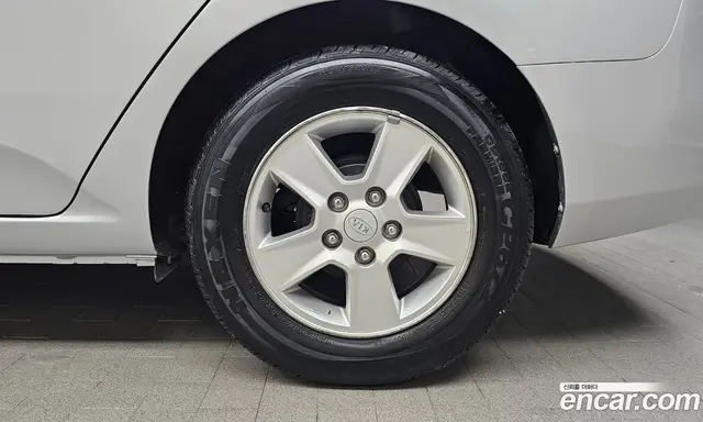 Kia Porte 2009 1.6 автомат (гидро), миниатюра 5