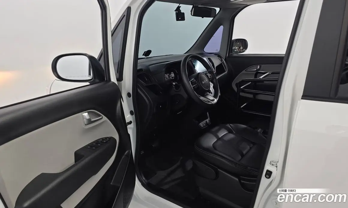 Kia Ray 2023 1.0 автомат (гидро), фото 13