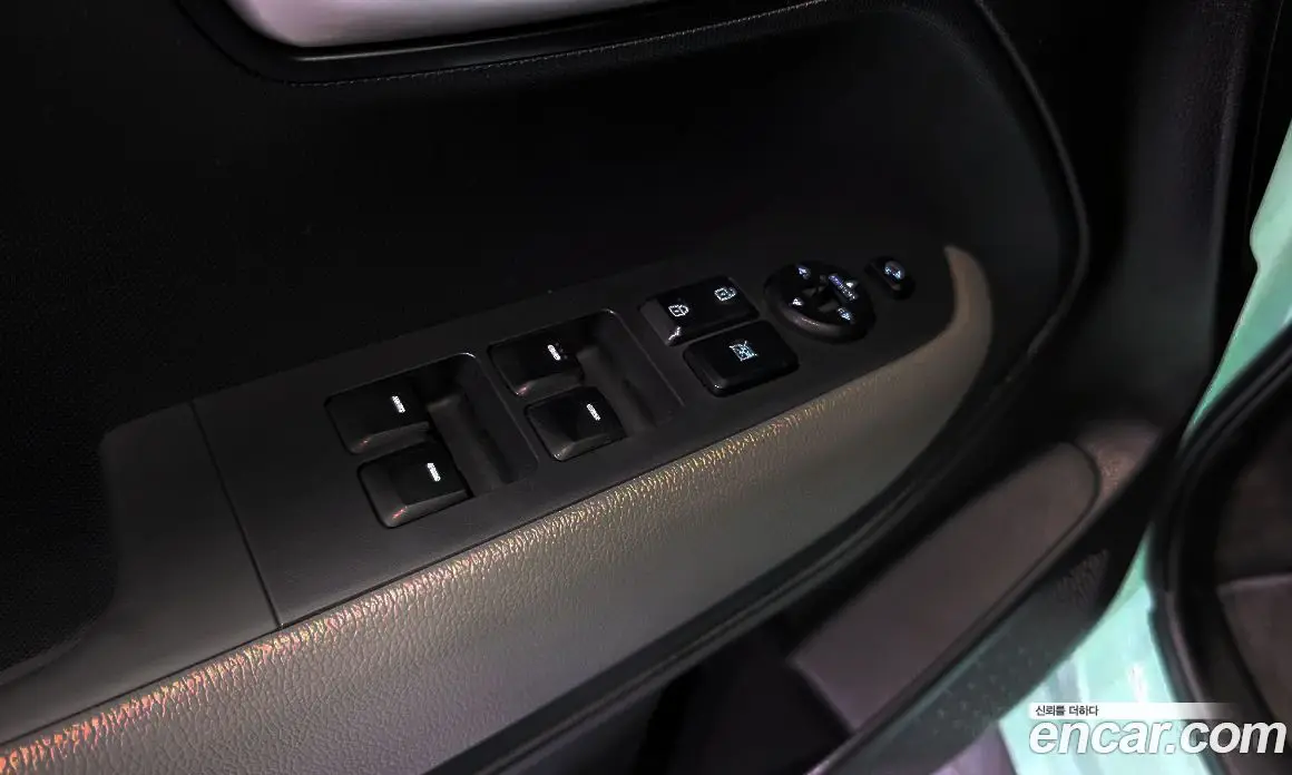 Kia Ray 2023 1.0 автомат (гидро), фото 13
