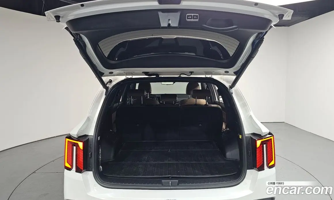 Kia Sorento 2023 1.6 автомат (гидро), фото 25