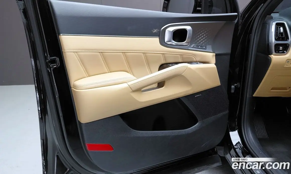 Kia Sorento 2023 1.6 автомат (гидро), фото 14