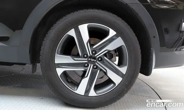 Kia Sorento 2023 1.6 автомат (гидро), миниатюра 7