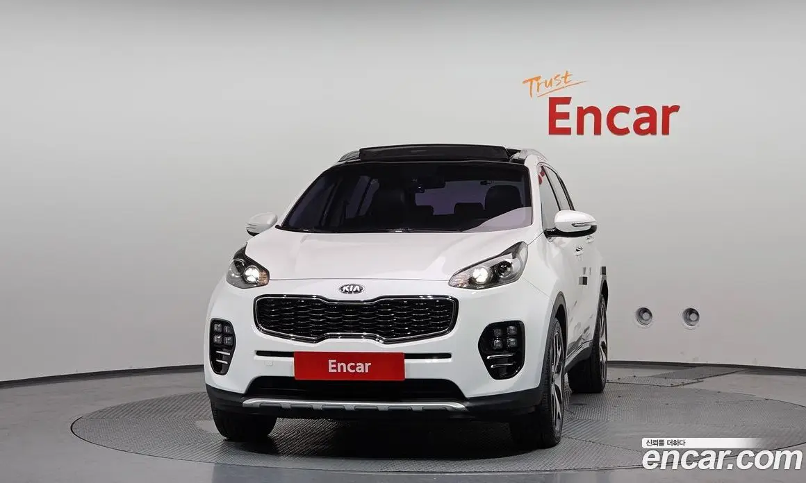 Kia Sportage 2016 2.0 автомат (гидро), фото 3