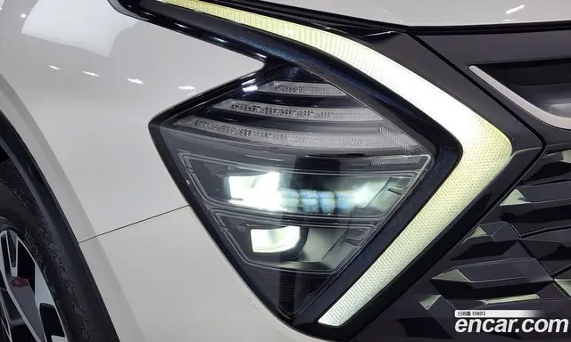 Kia Sportage 2022 1.6 автомат (гидро), миниатюра 8