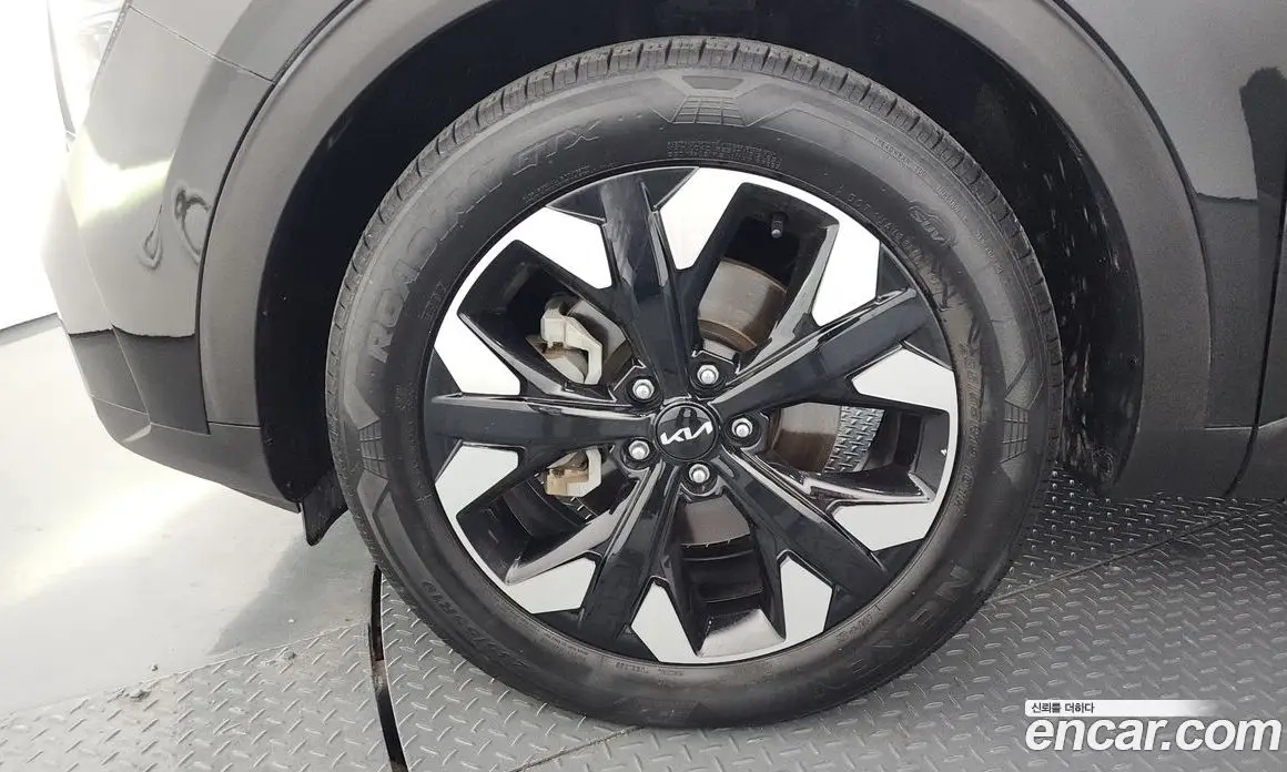 Kia Sportage 2023 1.6 автомат (гидро), фото 5