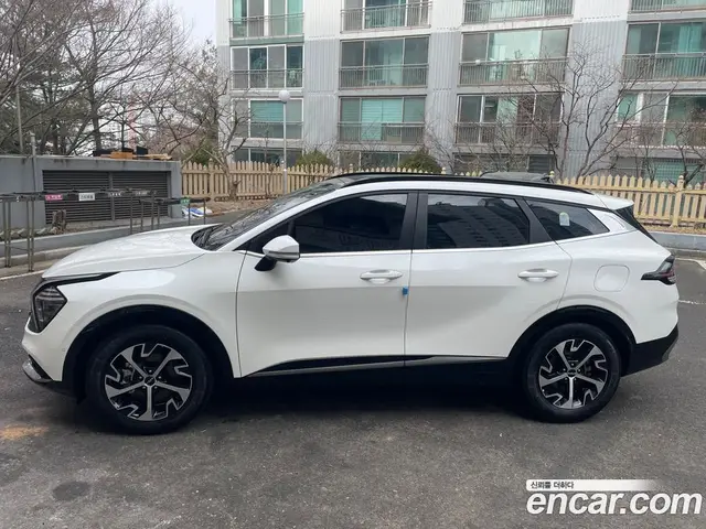 Kia Sportage 2024 1.6 автомат (гидро), миниатюра 6