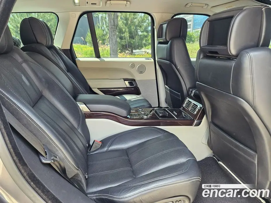 Land Rover Range Rover 2015 4.4 автомат (гидро), фото 13