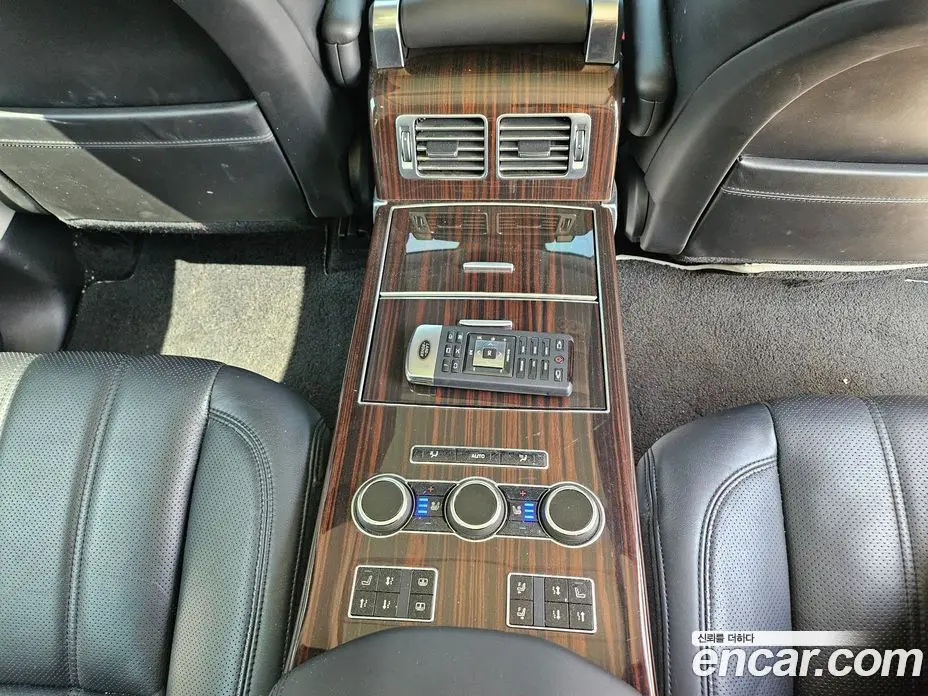 Land Rover Range Rover 2015 4.4 автомат (гидро), фото 14