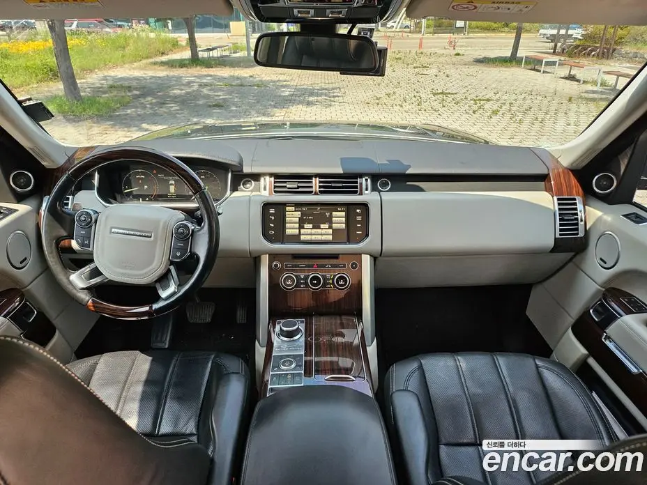 Land Rover Range Rover 2015 4.4 автомат (гидро), фото 15