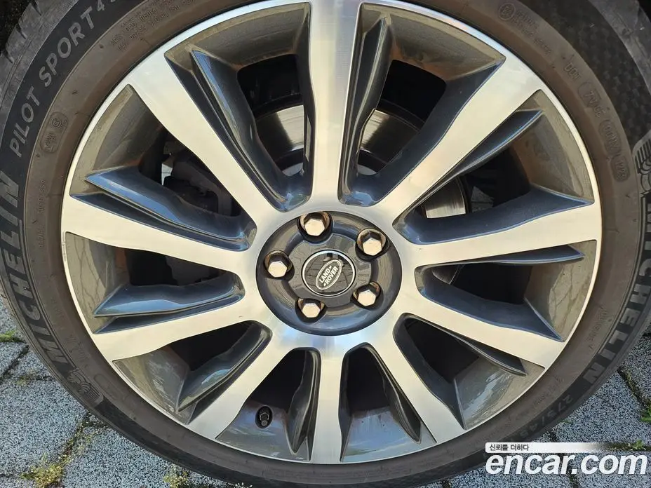 Land Rover Range Rover 2015 4.4 автомат (гидро), фото 5