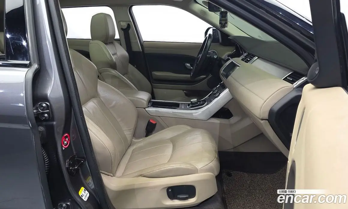 Land Rover Range Rover Evoque 2017 2.0 автомат (гидро), фото 16