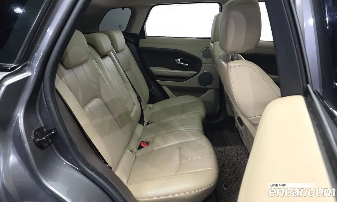 Land Rover Range Rover Evoque 2017 2.0 автомат (гидро), фото 17
