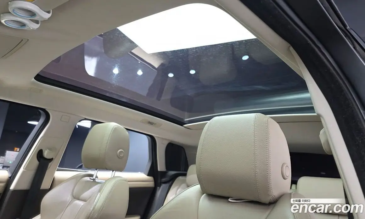 Land Rover Range Rover Evoque 2017 2.0 автомат (гидро), фото 23