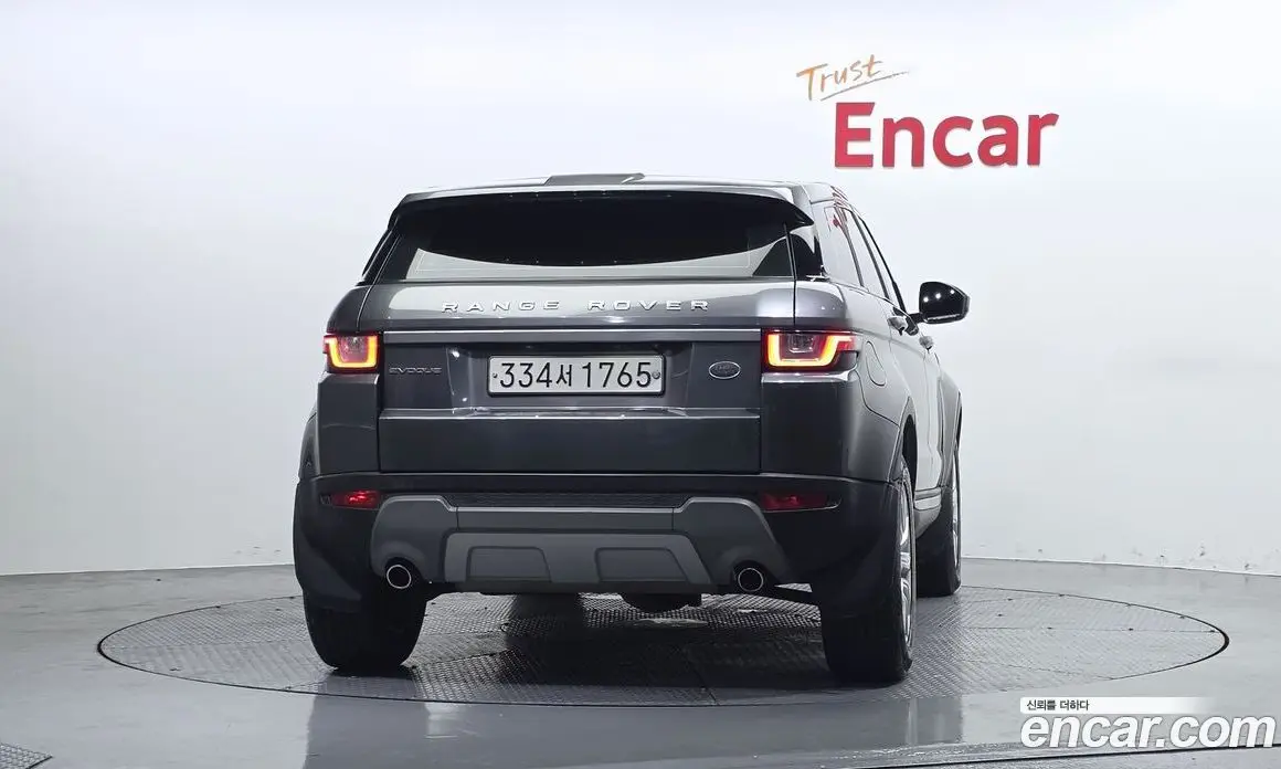 Land Rover Range Rover Evoque 2017 2.0 автомат (гидро), фото 4