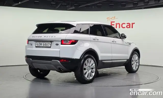 Land Rover Range Rover Evoque 2017 2.0 автомат (гидро), миниатюра 2