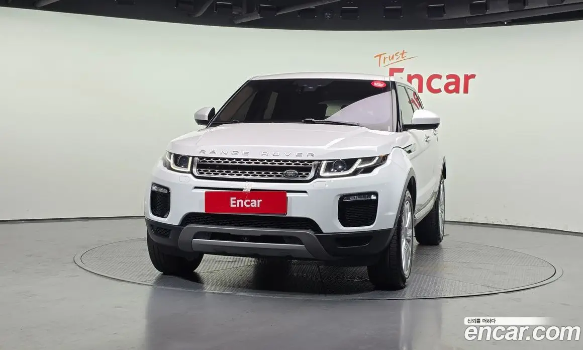 Land Rover Range Rover Evoque 2017 2.0 автомат (гидро), фото 3