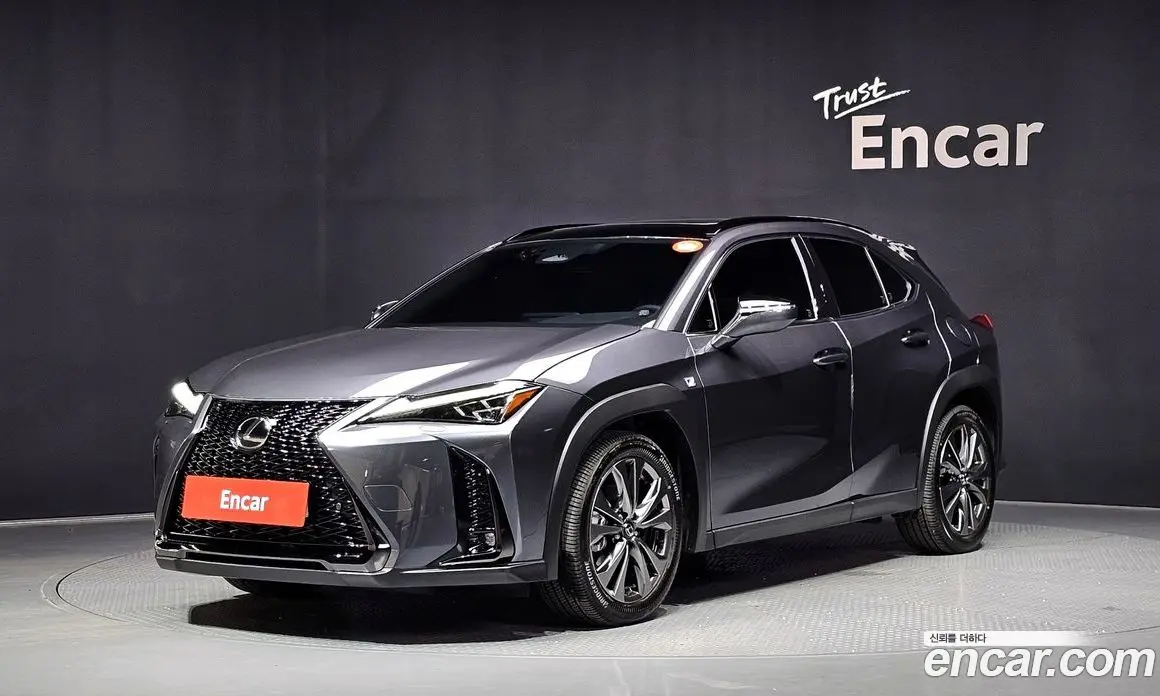 Lexus UX 2026 2.0 автомат (гидро), фото 1 Lexus UX 2026 2.0 автомат (гидро), фото 1
