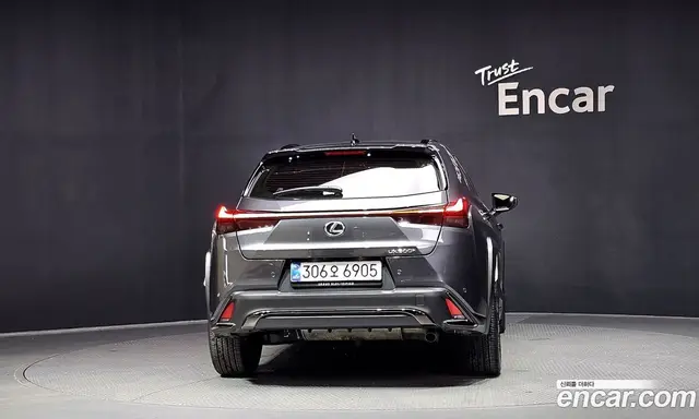 Lexus UX 2026 2.0 автомат (гидро), миниатюра 4 Lexus UX 2026 2.0 автомат (гидро), миниатюра 4