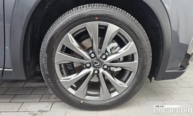 Lexus UX 2026 2.0 автомат (гидро), миниатюра 7 Lexus UX 2026 2.0 автомат (гидро), миниатюра 7