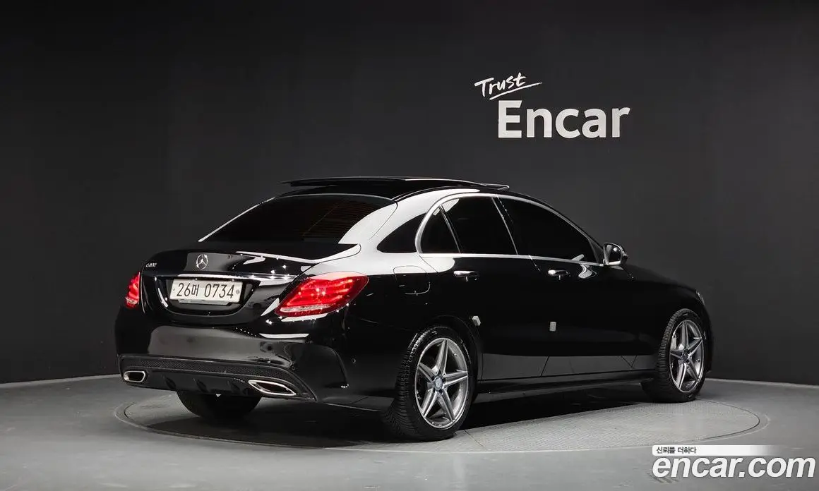 Mercedes-Benz C-Class 2016 2.0 гидро, фото 2 Mercedes-Benz C-Class 2016 2.0 гидро, фото 2