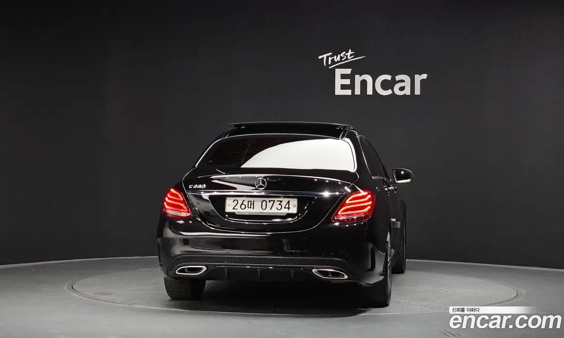 Mercedes-Benz C-Class 2016 2.0 гидро, фото 4 Mercedes-Benz C-Class 2016 2.0 гидро, фото 4