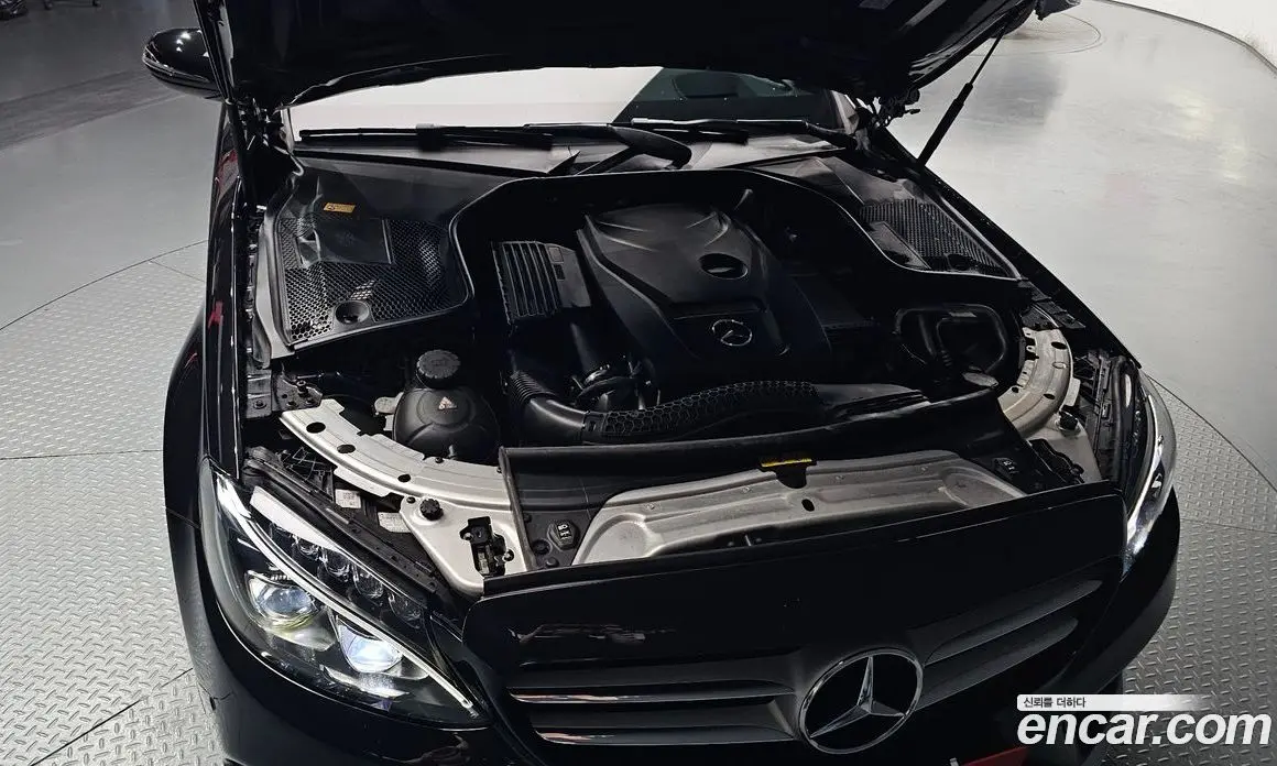 Mercedes-Benz C-Class 2016 2.0 гидро, фото 6 Mercedes-Benz C-Class 2016 2.0 гидро, фото 6