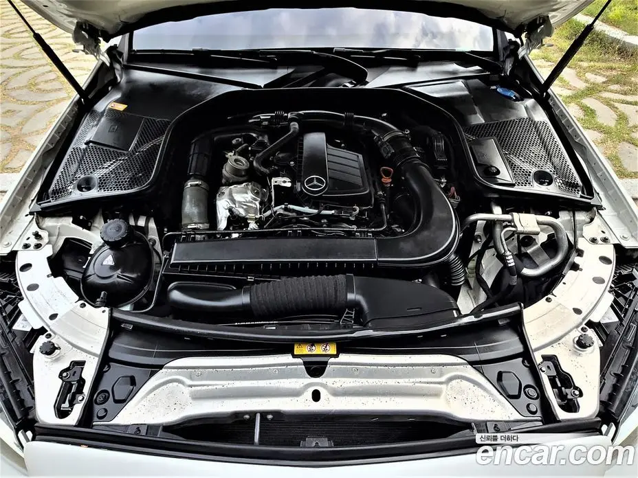 Mercedes-Benz C-Class 2016 1.6 гидро, фото 6 Mercedes-Benz C-Class 2016 1.6 гидро, фото 6