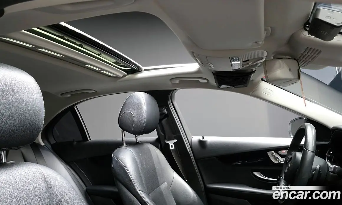 Mercedes-Benz C-Class 2018 2.0 гидро, фото 20 Mercedes-Benz C-Class 2018 2.0 гидро, фото 20