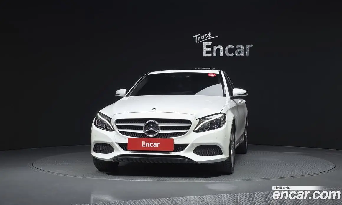 Mercedes-Benz C-Class 2018 2.0 гидро, фото 3 Mercedes-Benz C-Class 2018 2.0 гидро, фото 3