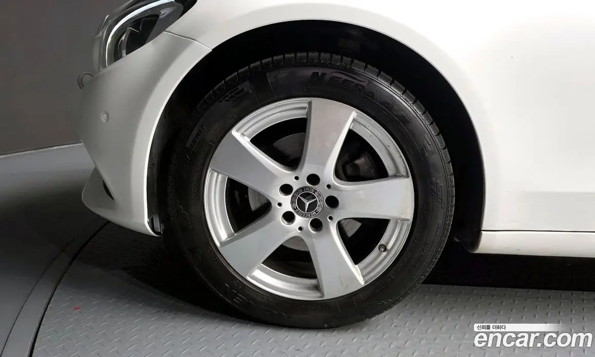 Mercedes-Benz C-Class 2018 2.0 гидро, фото 5 Mercedes-Benz C-Class 2018 2.0 гидро, фото 5
