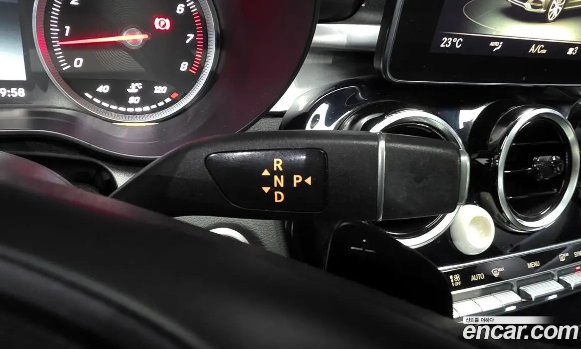 Mercedes-Benz C-Class 2018 2.0 гидро, фото 9 Mercedes-Benz C-Class 2018 2.0 гидро, фото 9