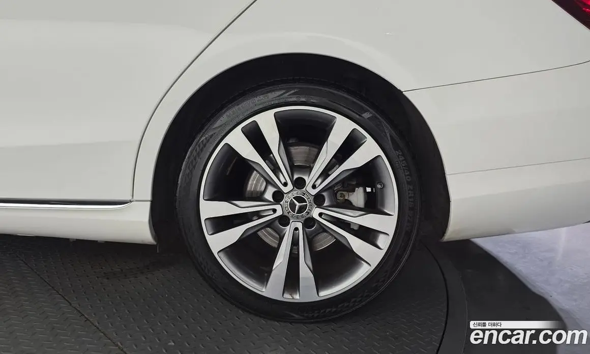 Mercedes-Benz C-Class 2018 2.1 гидро, фото 7 Mercedes-Benz C-Class 2018 2.1 гидро, фото 7