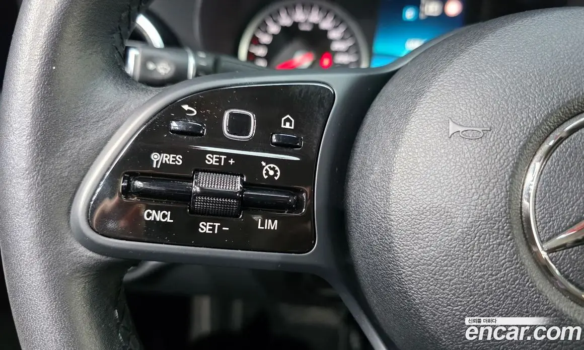 Mercedes-Benz C-Class 2019 2.0 гидро, фото 25 Mercedes-Benz C-Class 2019 2.0 гидро, фото 25