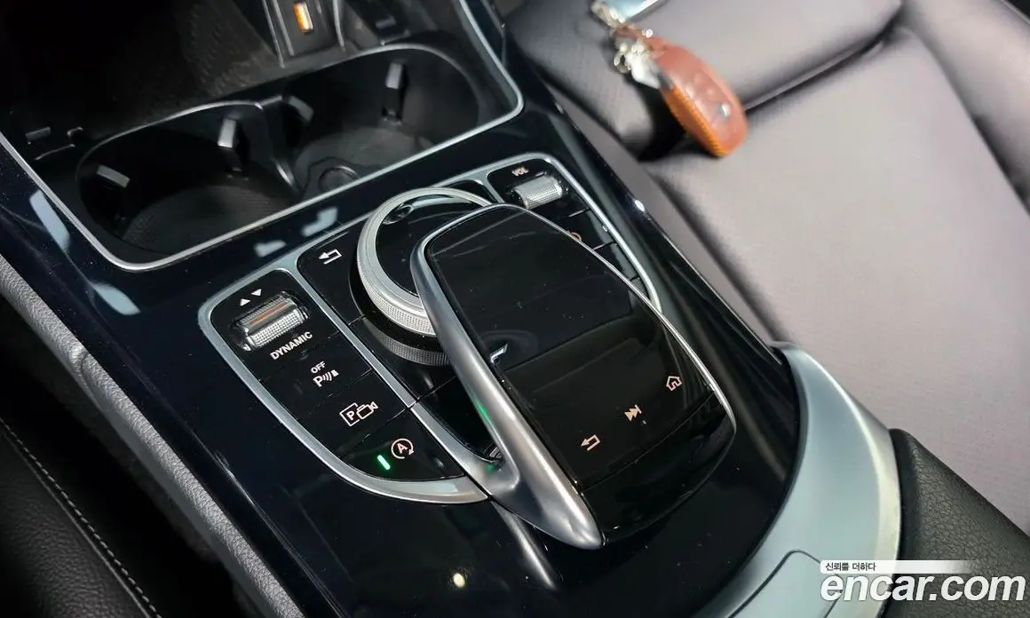 Mercedes-Benz C-Class 2019 2.0 гидро, фото 26 Mercedes-Benz C-Class 2019 2.0 гидро, фото 26