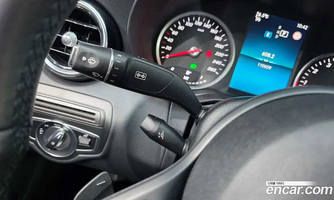 Mercedes-Benz C-Class 2019 2.0 гидро, фото 27 Mercedes-Benz C-Class 2019 2.0 гидро, фото 27