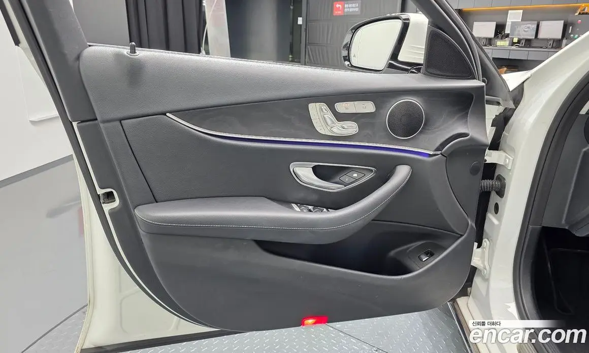 Mercedes-Benz E-Class 2016 1.9 автомат (гидро), фото 13