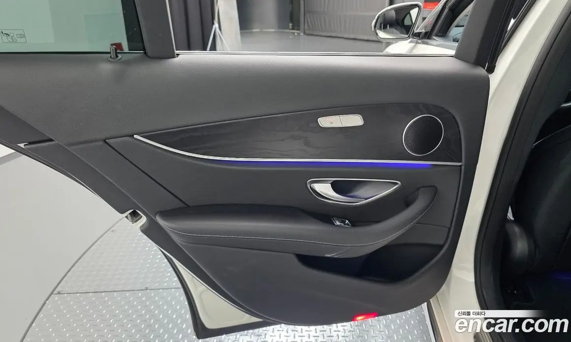 Mercedes-Benz E-Class 2016 1.9 автомат (гидро), фото 14