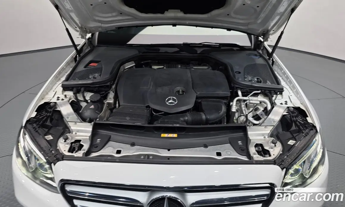 Mercedes-Benz E-Class 2016 1.9 автомат (гидро), фото 5