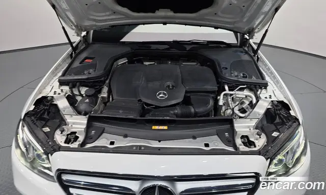 Mercedes-Benz E-Class 2016 1.9 автомат (гидро), миниатюра 5