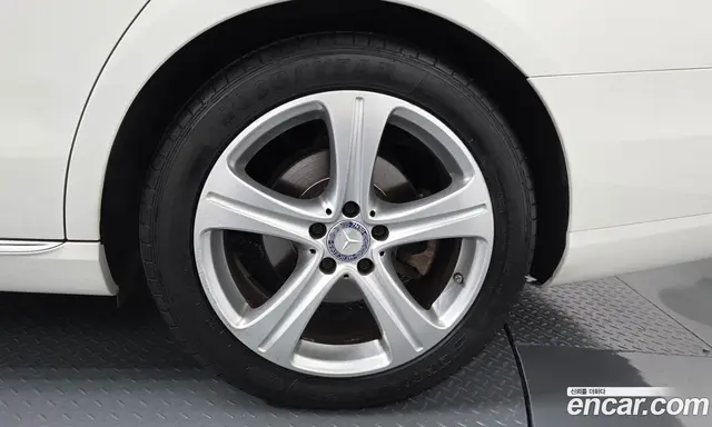 Mercedes-Benz E-Class 2016 1.9 автомат (гидро), миниатюра 6