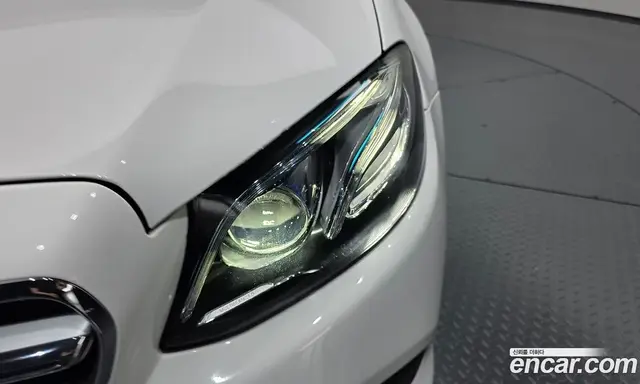 Mercedes-Benz E-Class 2016 1.9 автомат (гидро), миниатюра 7