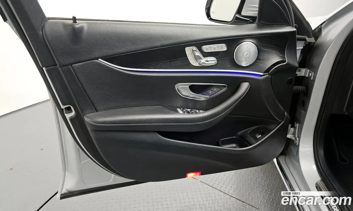Mercedes-Benz E-Class 2018 2.0 автомат (гидро), фото 14