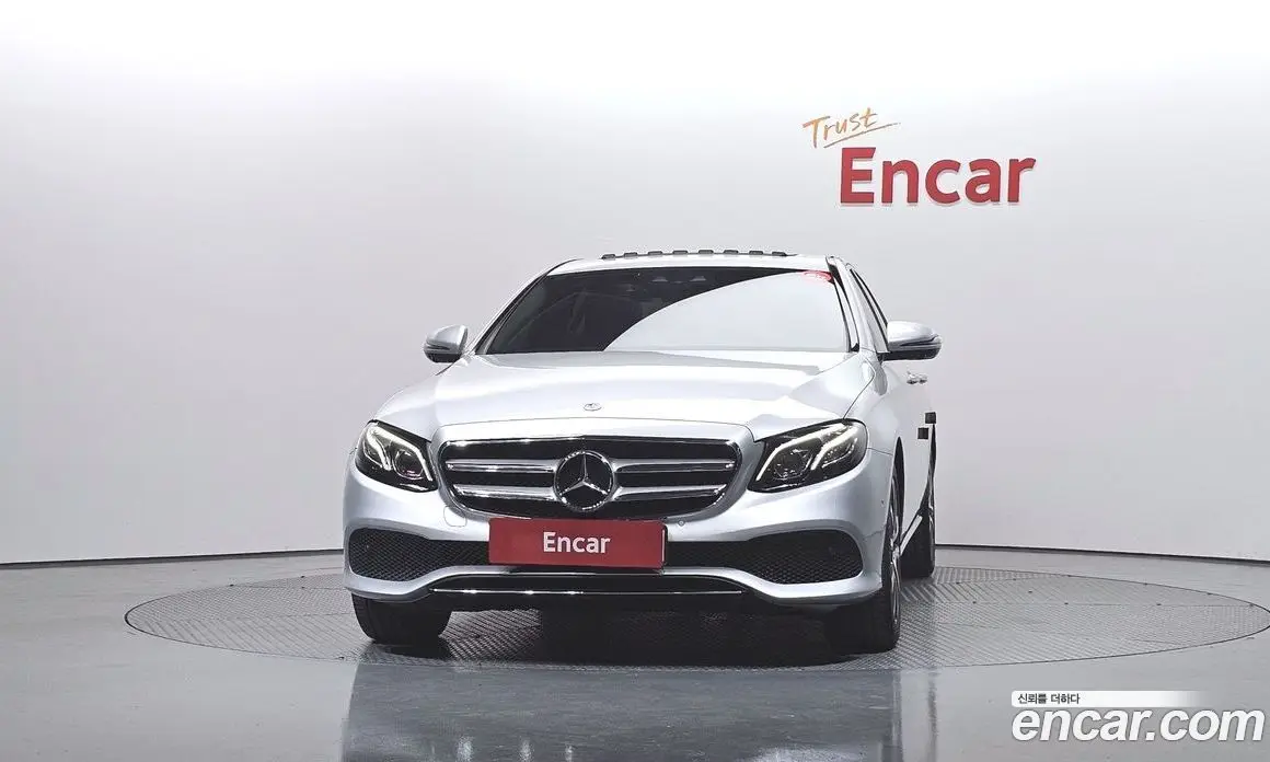 Mercedes-Benz E-Class 2018 2.0 автомат (гидро), фото 3