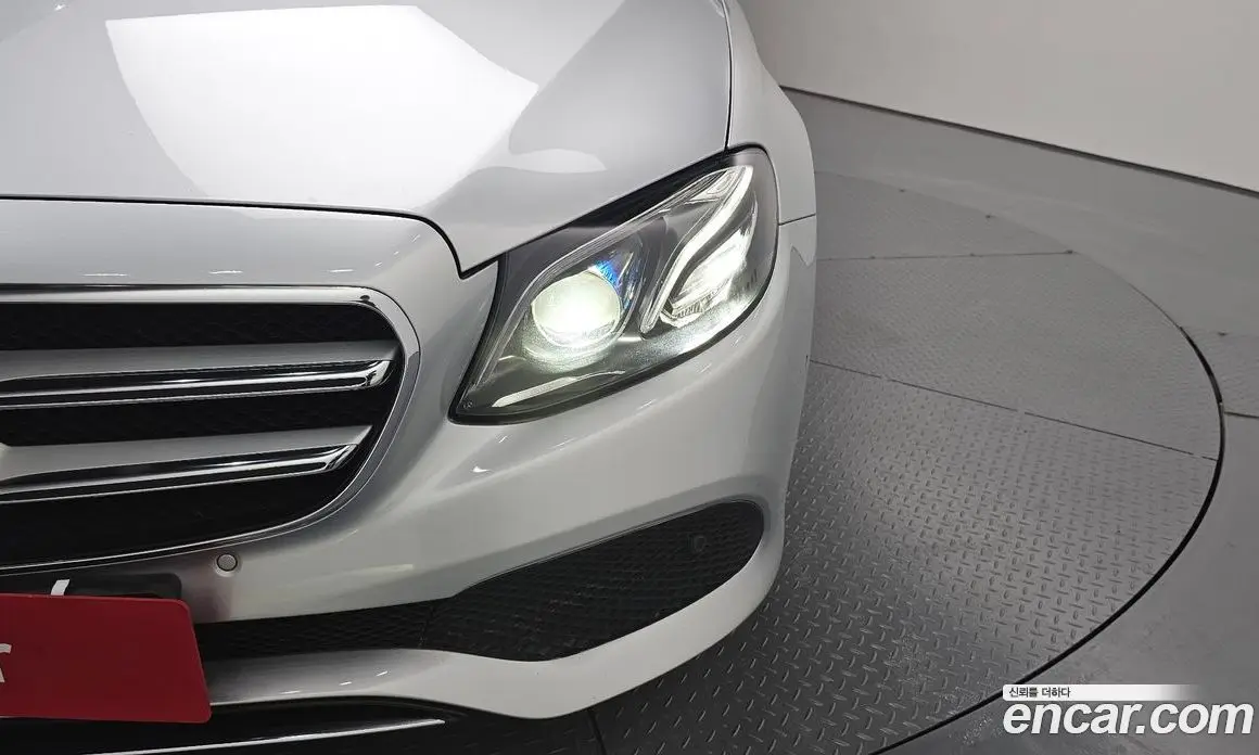 Mercedes-Benz E-Class 2018 2.0 автомат (гидро), фото 8